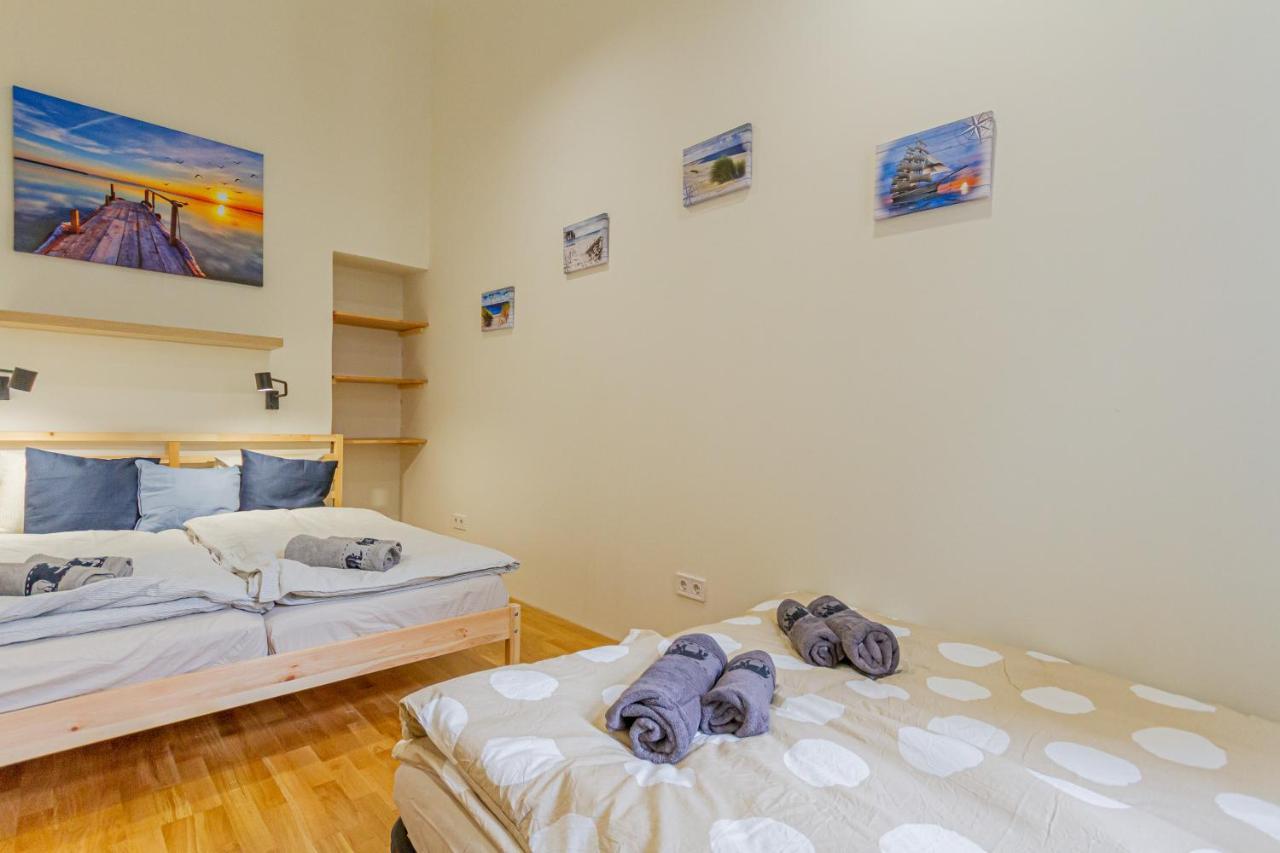 Supercentral Boutique Suite Будапеща Екстериор снимка