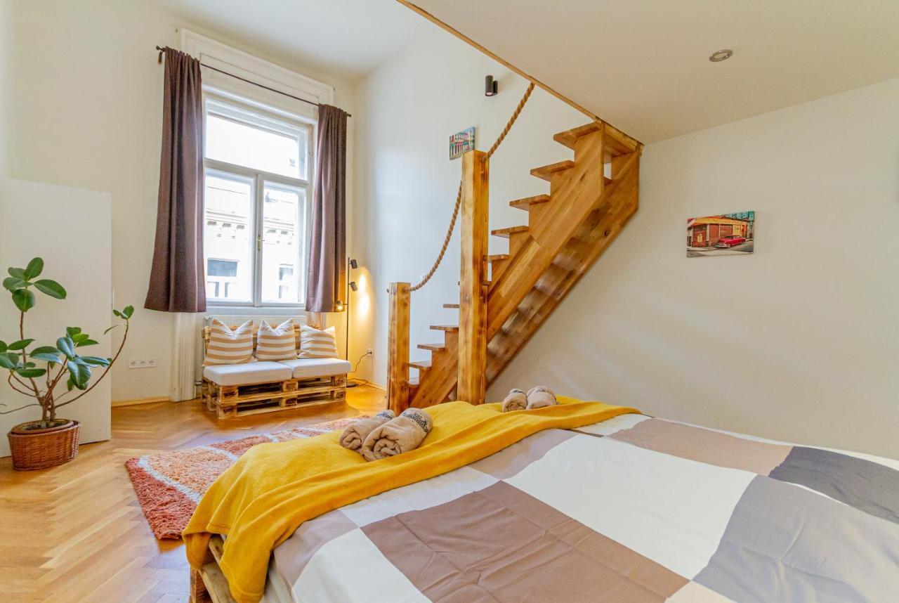 Supercentral Boutique Suite Будапеща Екстериор снимка