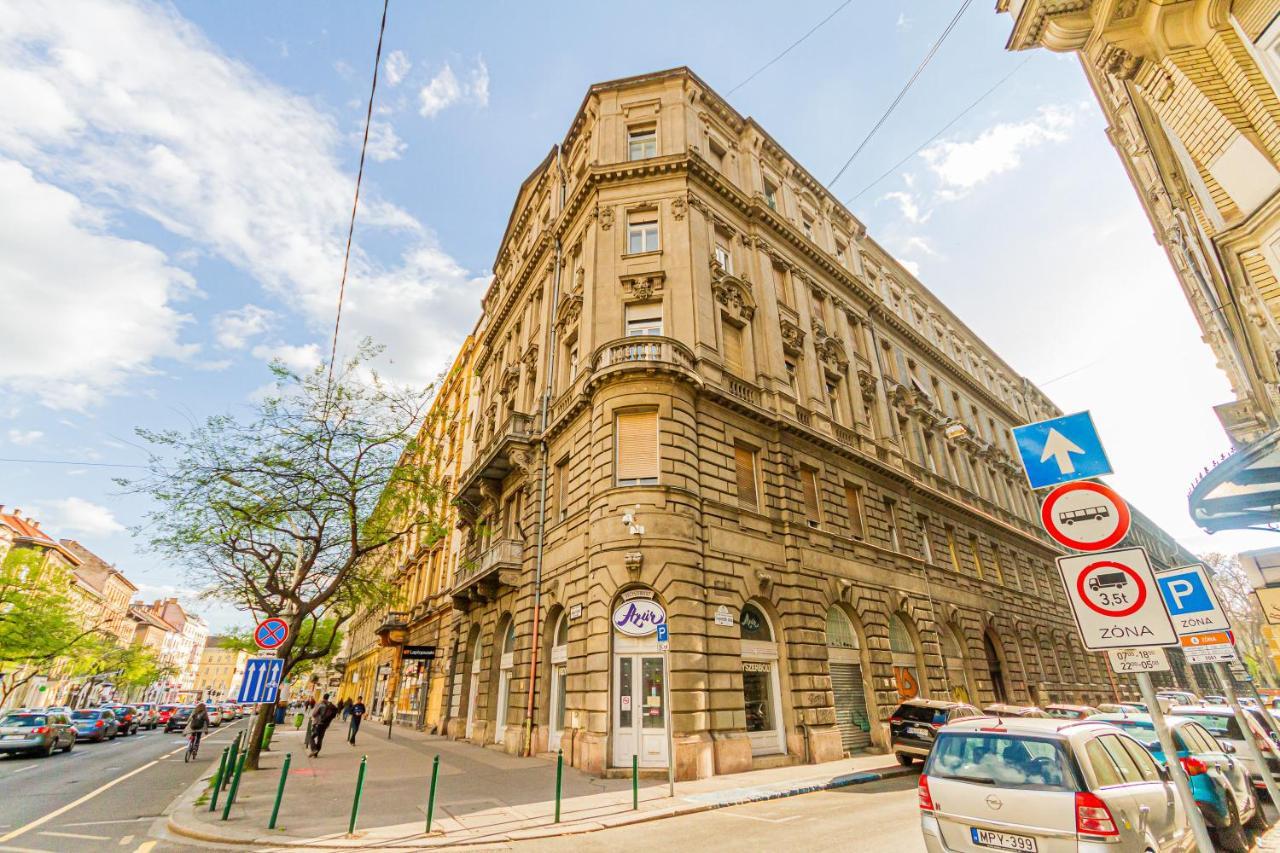 Supercentral Boutique Suite Будапеща Екстериор снимка
