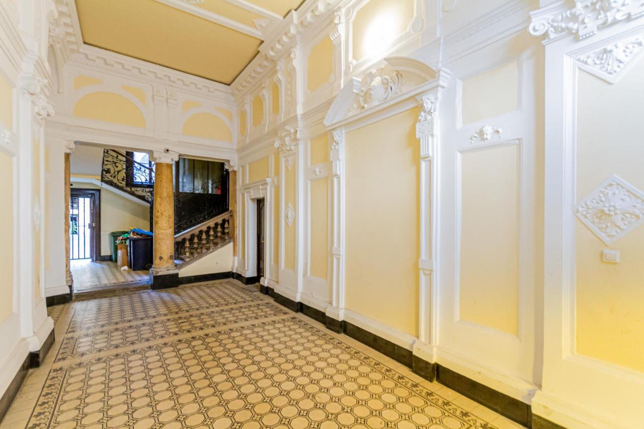 Supercentral Boutique Suite Будапеща Екстериор снимка
